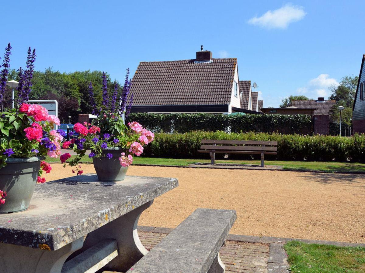 Lovely Holiday Home In Noordwijkerhout Near Lake Bagian luar foto