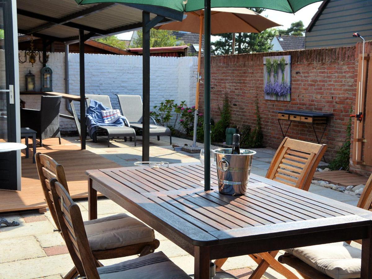 Lovely Holiday Home In Noordwijkerhout Near Lake Bagian luar foto